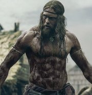 Гениталии Александро Скарсгарда в фильме «Варяг» не настоящие!