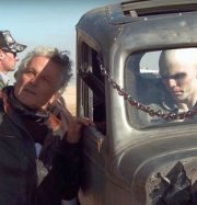 �������� ���������� ����� ����� � ��� �� ������ Warner