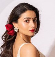 ���� ����� ����� ������ � �������� �� ����� � ��������� �������� Heart of Stone